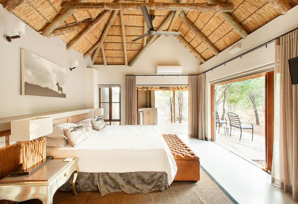 Tambuti Lodge Pilanesberg Exterior photo